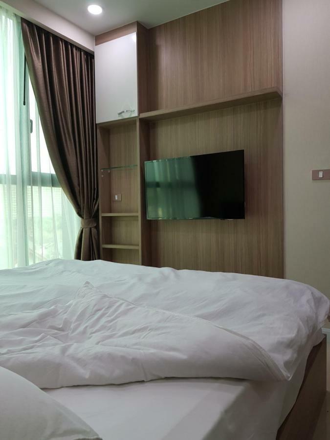 Dusit Grand Condo View Jomtien Beach Exterior photo